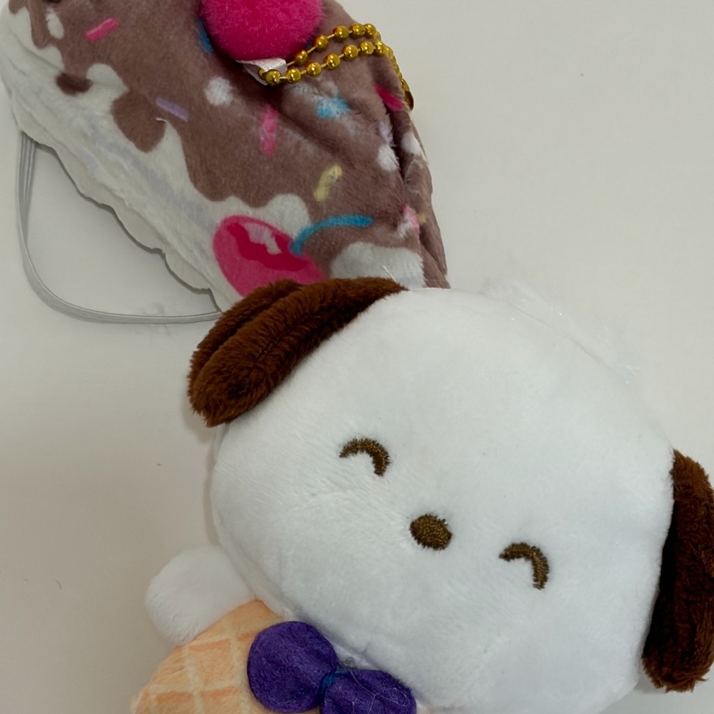 Sanrio Pochacco Ice Cream Plush Keychain/Charm - Picture 3 of 3